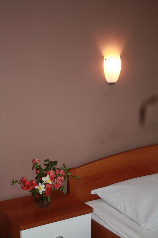 Guesthouse Ob Sotocju Budic Brežice Zimmer foto